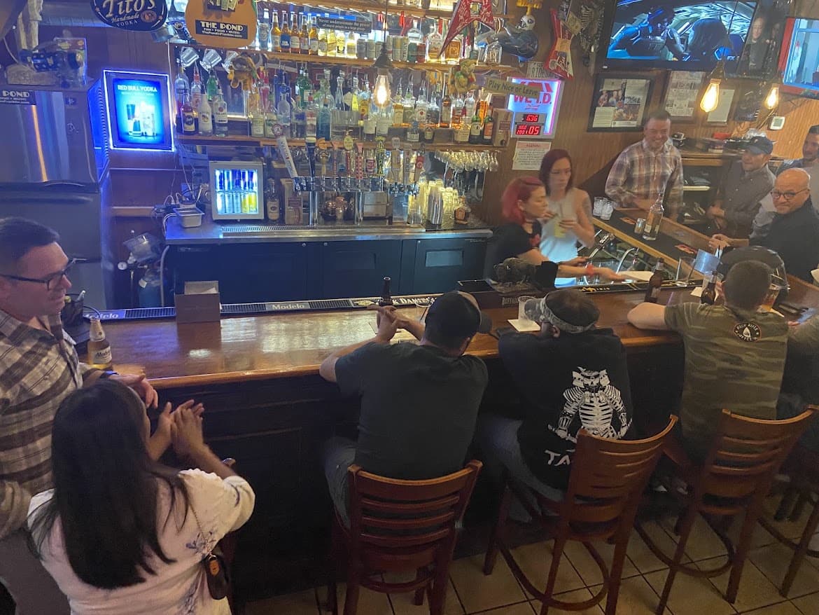 Daily Drink Specials Franklin Locals Can Count On